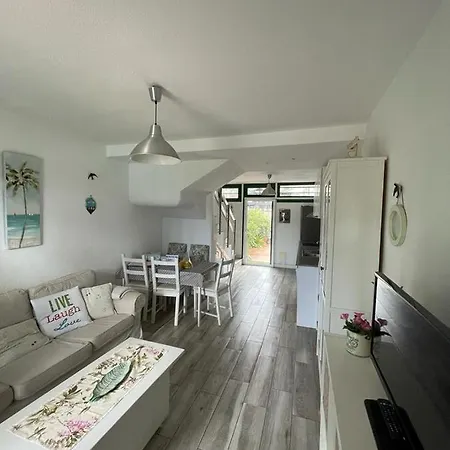Main Street Apartment *